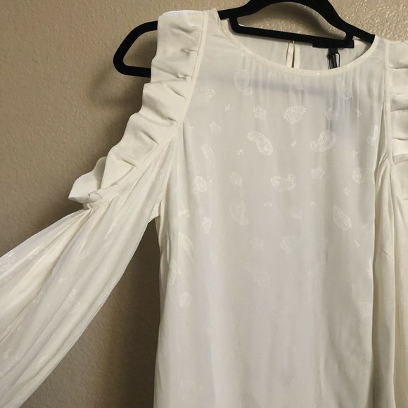 Maje NWT Loyd Cold Shoulder Top Ivory Ruffle Shirt - Picture 6 of 8